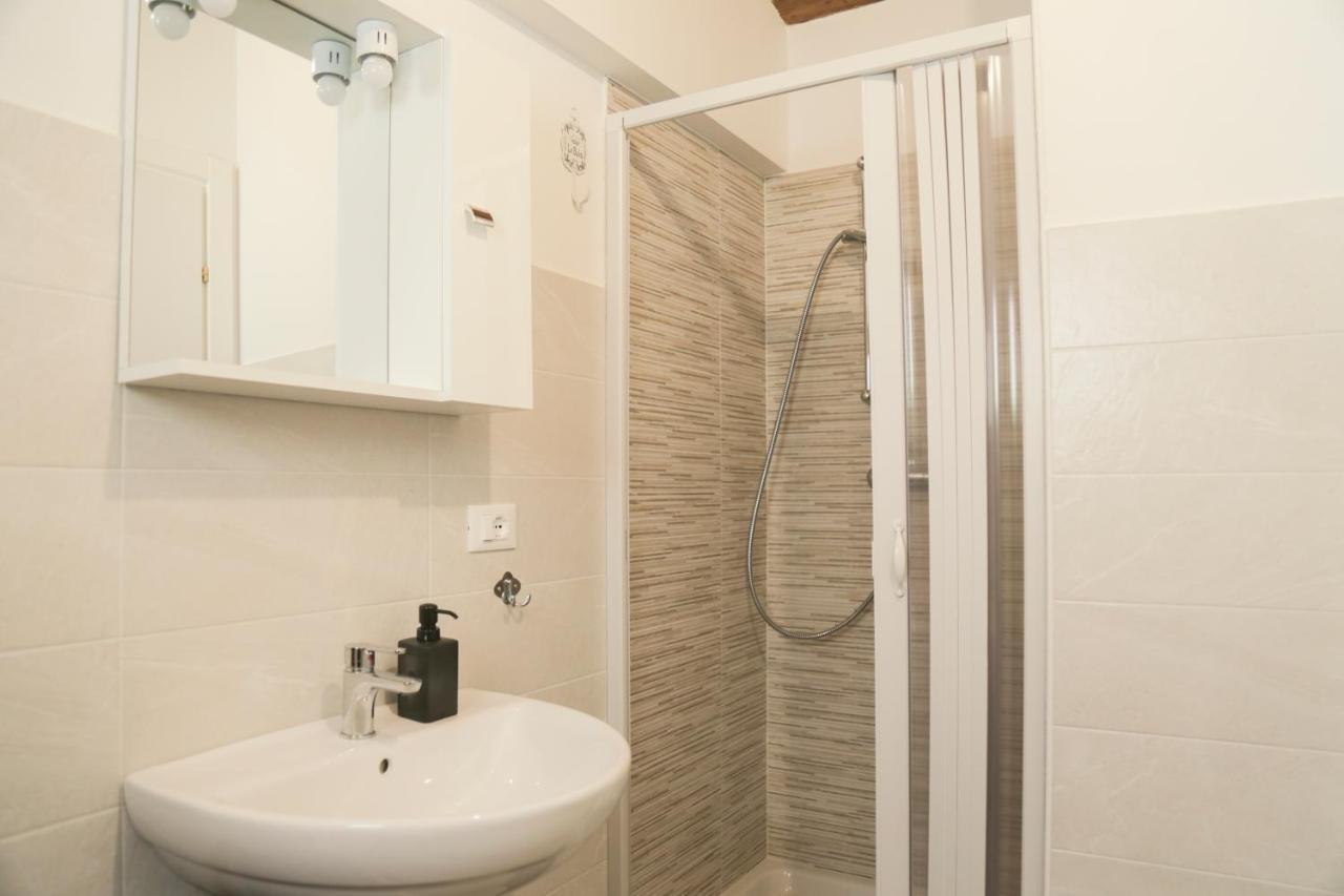 B&B Interno Sg - Monolocale LʼAquila Buitenkant foto