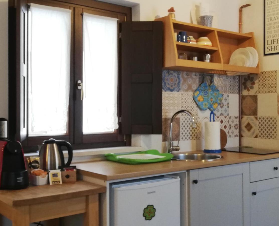 B&B Interno Sg - Monolocale LʼAquila Buitenkant foto